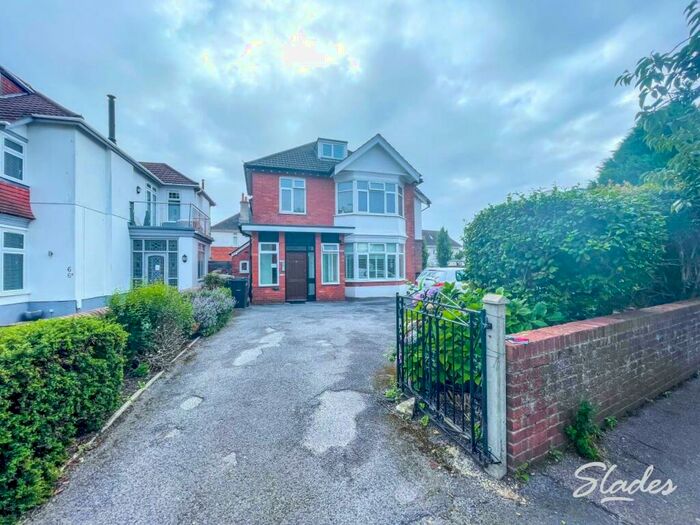 1 Bedroom Apartment To Rent In Grand Avenue, Southbourne, Bournemouth, BH6