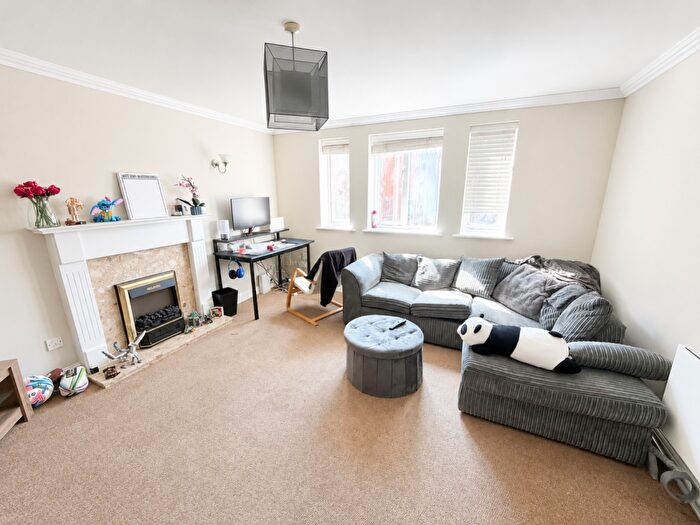 2 Bedroom Flat To Rent In The Windings, Chesterfield Street, Carlton, Nottingham, Nottinghamshire, NG4