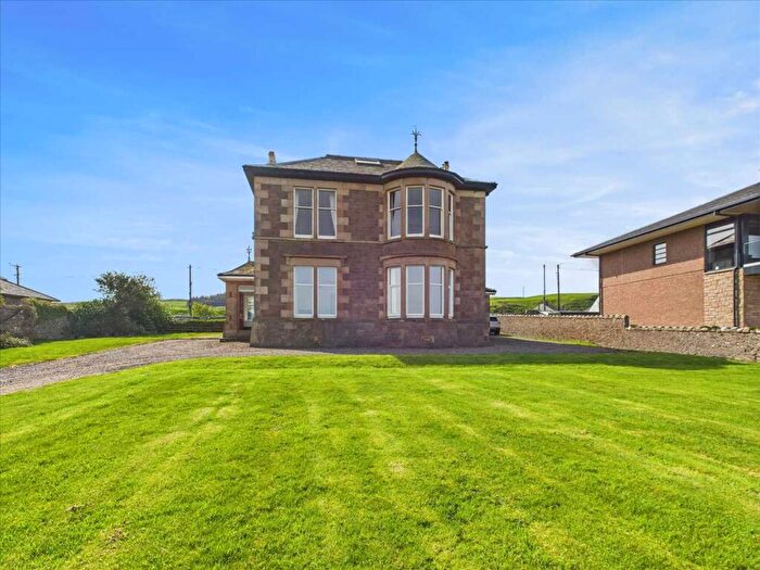 3 Bedroom Flat For Sale In Craiglussa, Machrihanish, PA28