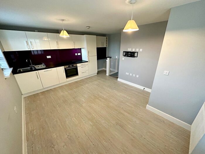 2 Bedroom Property To Rent In Turnberry Avenue, Pontefract, WF7