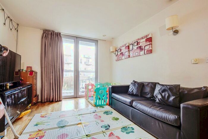 2 Bedroom Flat For Sale In Empire Way, Wembley, HA9