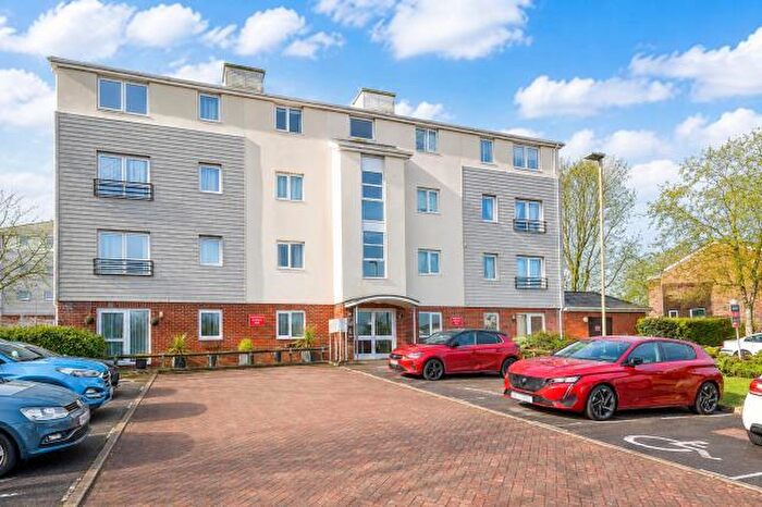 1 Bedroom Apartment For Sale In Rossetti Close, Basingstoke, Hampshire, RG24