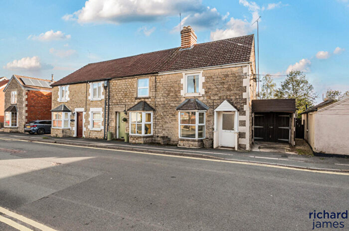 2 Bedroom End Of Terrace House For Sale In Station Road, Purton, Swindon, SN5