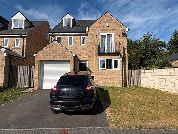 4 Bedroom Detached House For Sale In Old Cottage Close, Hipperholme, Halifax, HX3