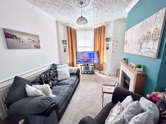 3 Bedroom Semi-Detached House For Sale In New Road, Sandown, PO36