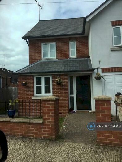 Studio To Rent In New Park Drive, Hemel Hempstead, HP2