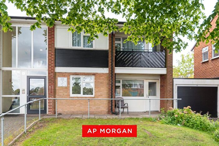 1 Bedroom Apartment For Sale In Hytall Road, Shirley, Solihull, West Midlands, B90