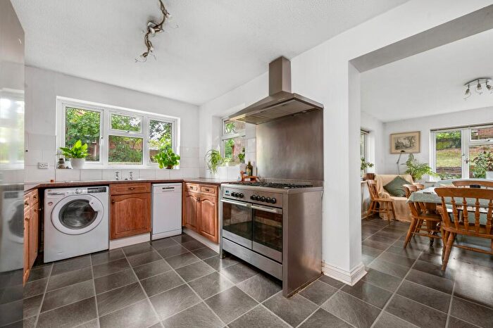 4 Bedroom Bungalow For Sale In Springfield Way, Oakham, LE15