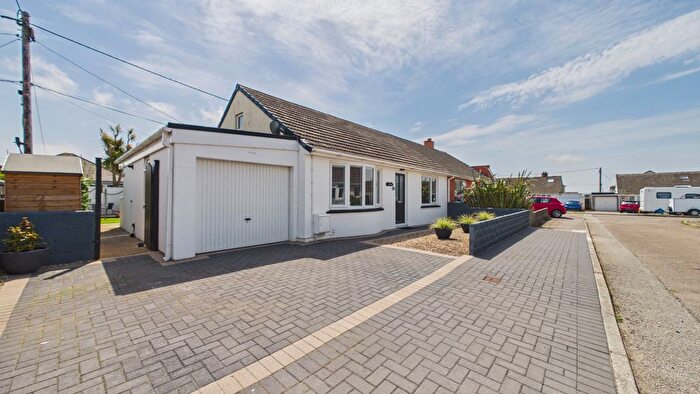 2 Bedroom Bungalow For Sale In Lowenac Crescent, Connor Downs, Hayle, Cornwall, TR27