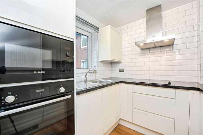 1 Bedroom Flat For Sale In Homehayes House, Westfield Park, HA5