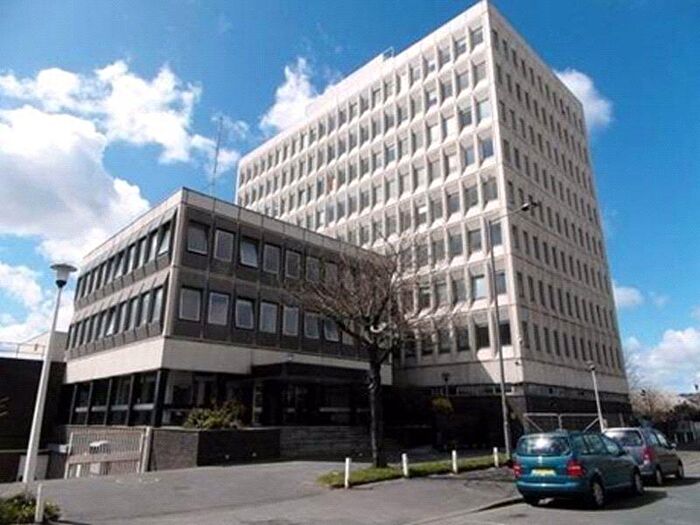 1 Bedroom Apartment For Sale In Flat, Colonnade House, Sunbridge Road, Bradford, West Yorkshire, BD1