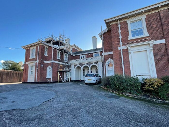 2 Bedroom Flat For Sale In Ernsborough Court, Fairpark Road, EX2