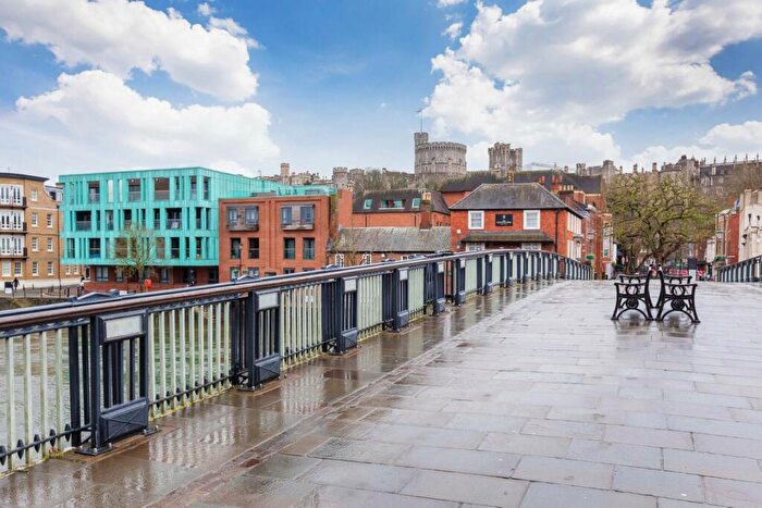 1 Bedroom Apartment For Sale In High Street, Eton, SL4