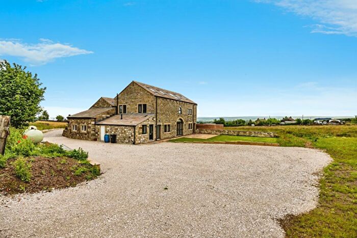 5 Bedroom Barn Conversion For Sale In Shaws Lane, Hubberton Green, HX6