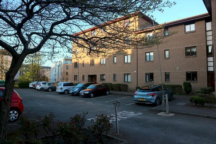 2 Bedroom Flat To Rent In Allanfield, Central, Edinburgh, EH7