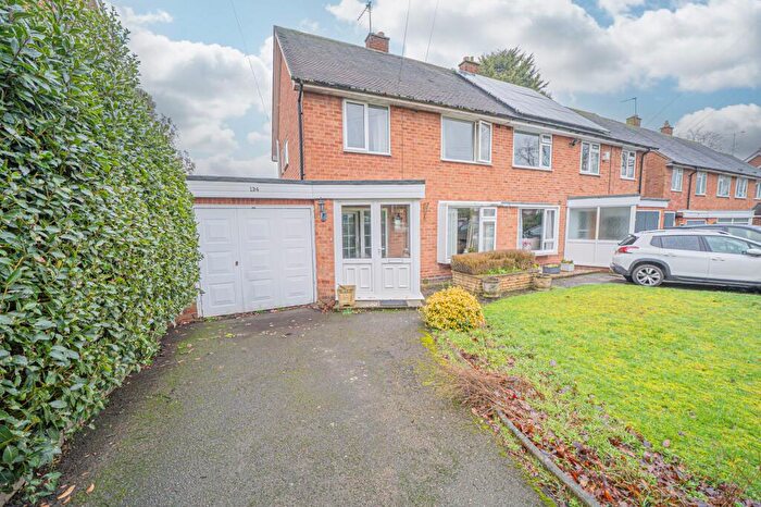 3 Bedroom Semi Detached House For Sale In Longdon Road, Knowle, B93