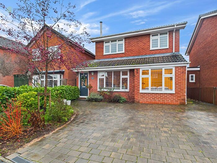 4 Bedroom Detached House For Sale In Willow Close, Kingsbury, Tamworth, B78