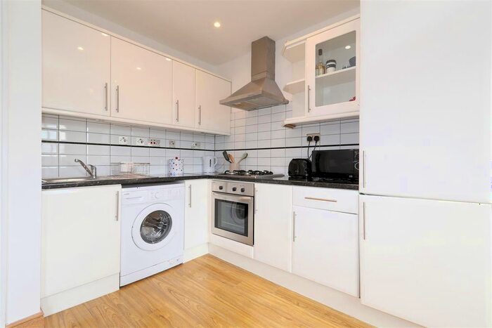 1 Bedroom Flat To Rent In Clarence Road, London, E5