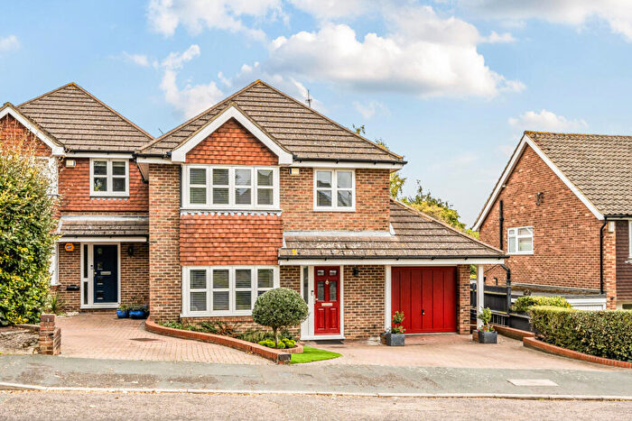 4 Bedroom Semi-Detached House For Sale In Maude Road, Swanley, BR8