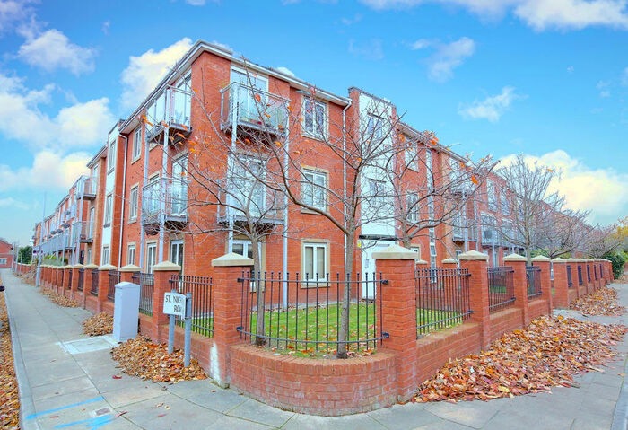 2 Bedroom Apartment To Rent In Jackson Crescent, Manchester, M15