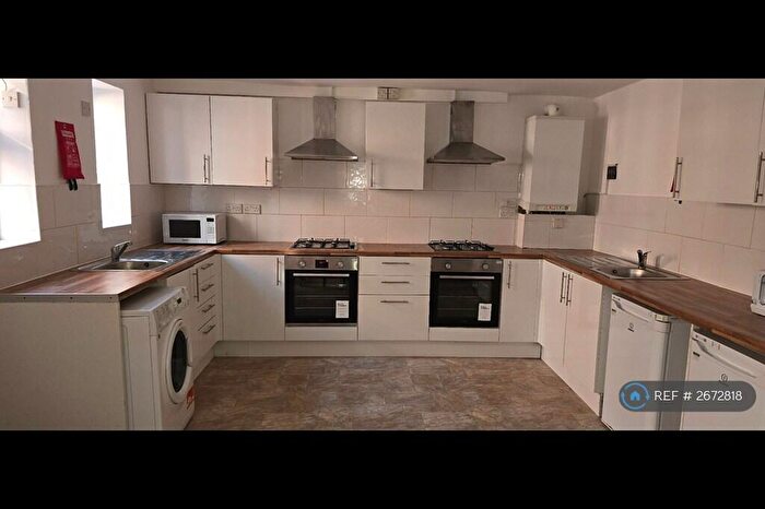 6 Bedroom Terraced House To Rent In Garmoyle Road, Liverpool, L15