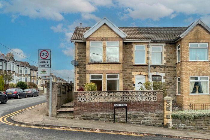 3 Bedroom Property To Rent In Park Drive, Bargoed, CF81