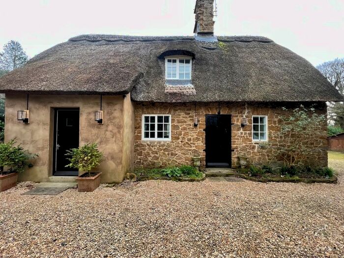 3 Bedroom Cottage To Rent In Stinchcombe, Dursley, GL11
