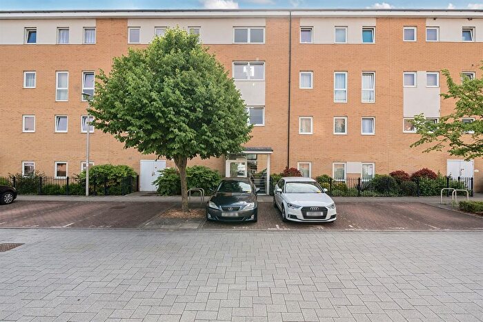 2 Bedroom Flat To Rent In Tean House, Havergate Way, Reading, RG2