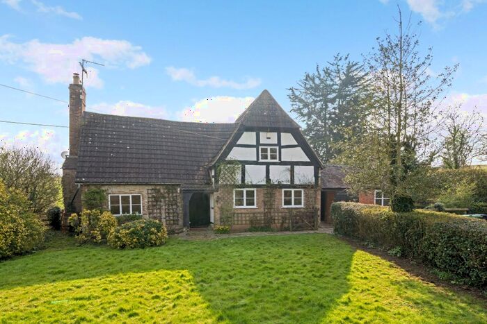 3 Bedroom Detached House For Sale In Elmore, Gloucester, GL2