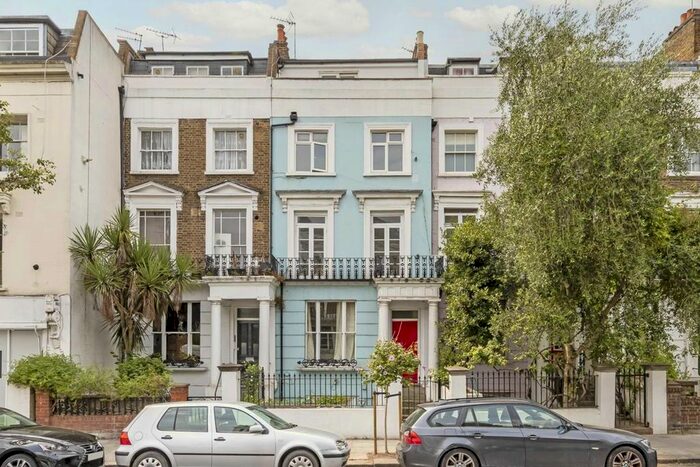 1 Bedroom Flat To Rent In Ledbury Road, London, W11