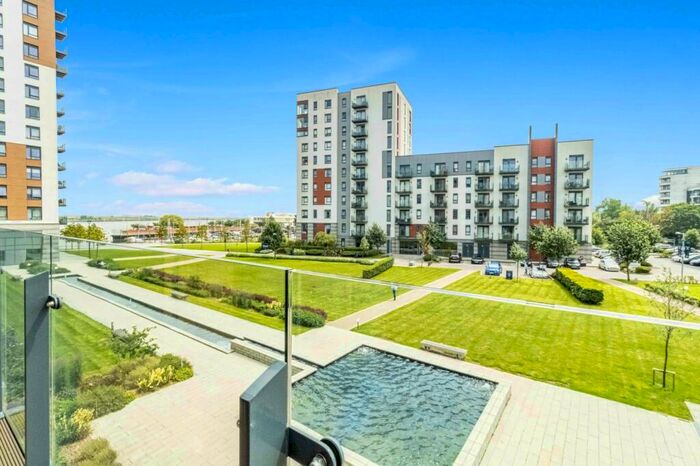 2 Bedroom Apartment To Rent In Peninsula Quay, Pegasus Way, ME7