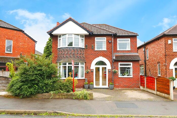 4 Bedroom Detached House For Sale In Kenilworth Road, Stockport, Greater Manchester, SK3