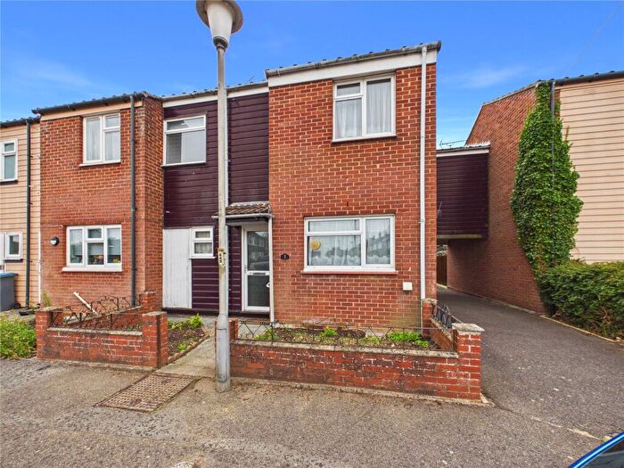 4 Bedroom End Of Terrace House For Sale In Admirals Walk, Woodbridge, Suffolk, IP12