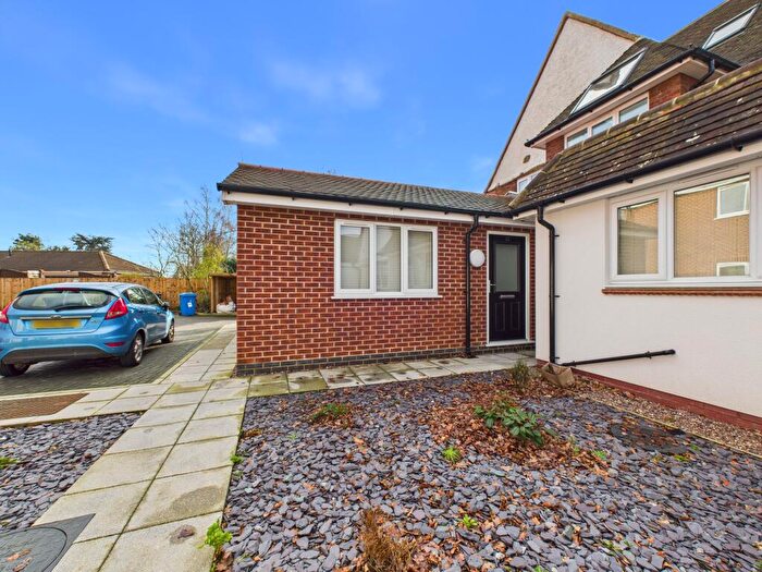 1 Bedroom Apartment To Rent In Flat, Manor Road, DE23