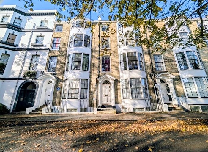 1 Bedroom Flat For Sale In Bedford Row, Worthing, BN11