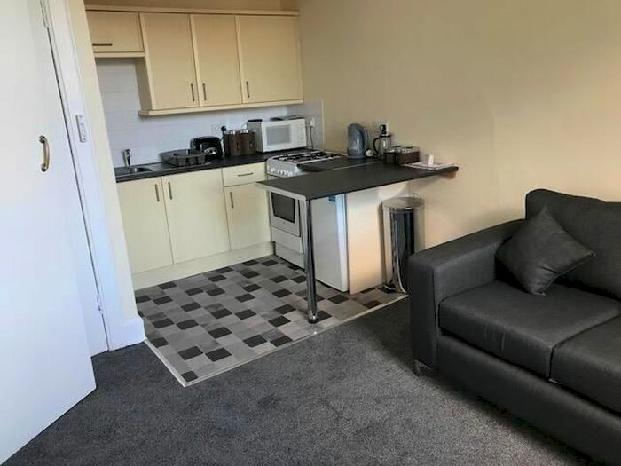 1 Bedroom Flat To Rent In Yardheads, Edinburgh, EH6