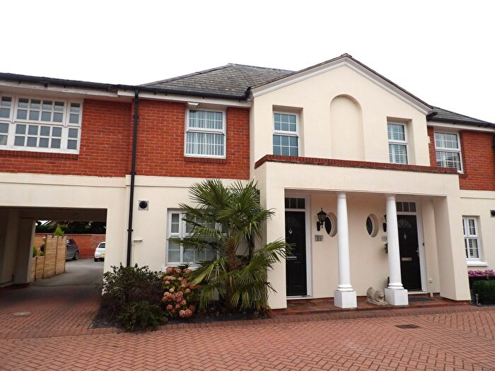 3 Bedroom Property To Rent In Bedford Court, Bawtry, Doncaster, DN10