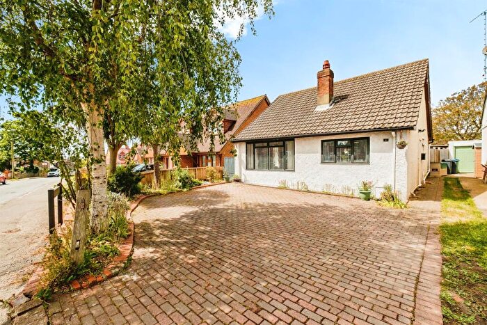 2 Bedroom Detached Bungalow For Sale In Halewick Lane, Sompting, Lancing, BN15
