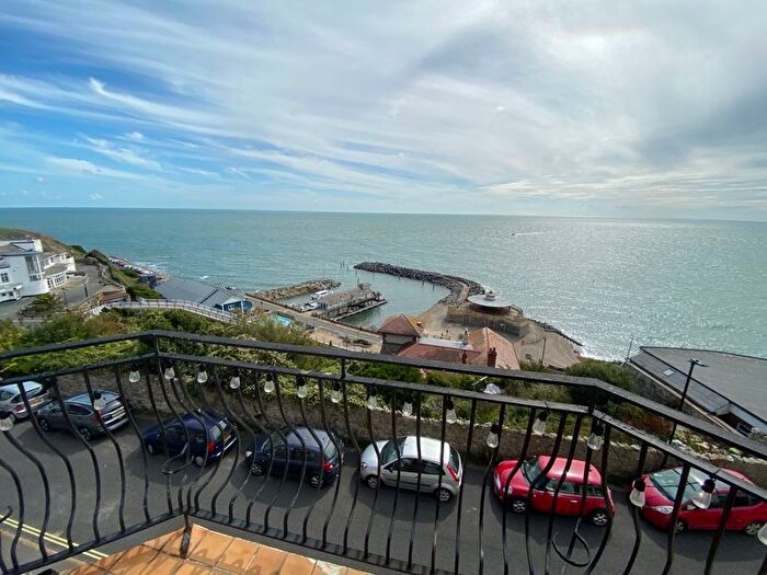 2 Bedroom Flat To Rent In Hambrough Road, Ventnor, PO38