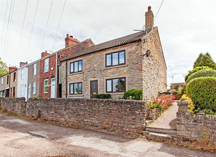 3 Bedroom Detached House To Rent In Main Street, Palterton, S44