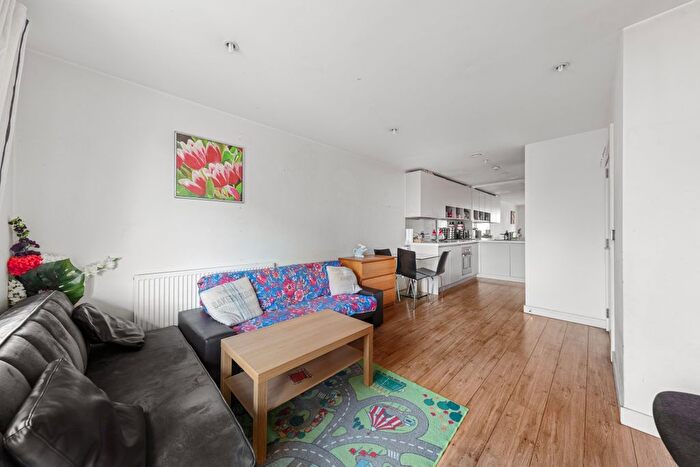 1 Bedroom Flat To Rent In Deals Gateway, London, SE10