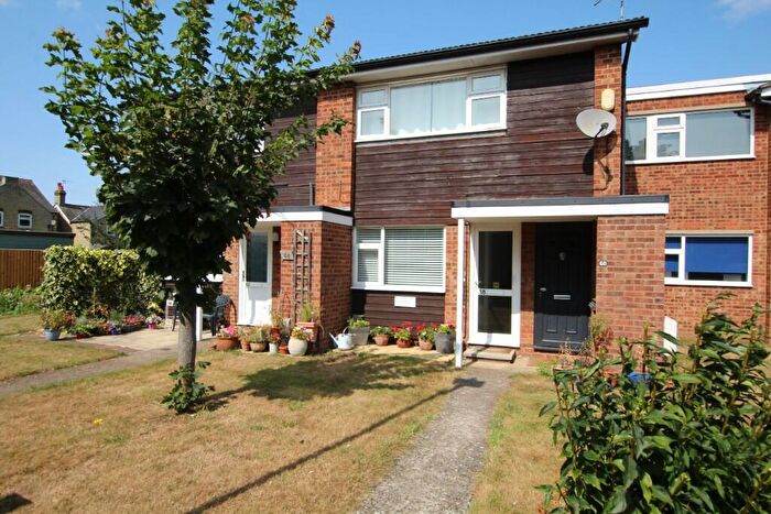 2 Bedroom Flat To Rent In Saffron Court, Biggleswade, Bedfordshire, SG18