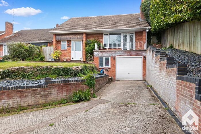 2 Bedroom Detached House For Sale In Copt Elm Close, Charlton Kings, Cheltenham, GL53