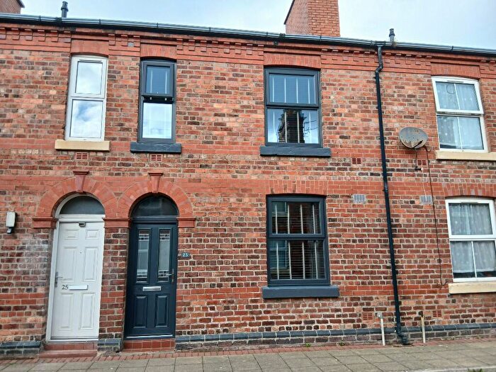 3 Bedroom Terraced House For Sale In Bangor, Gwynedd, LL57