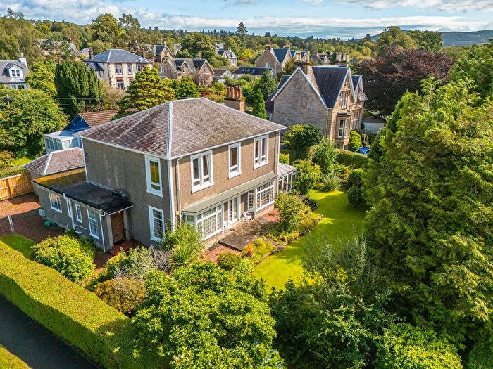 3 Bedroom Flat For Sale In West King Street, Helensburgh, G84