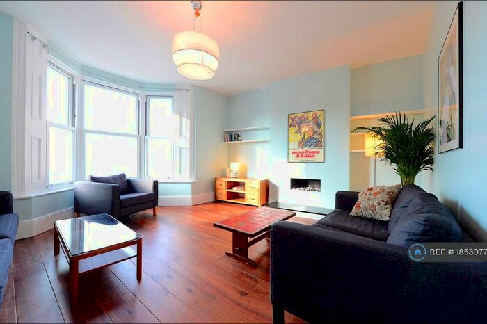 4 Bedroom Flat To Rent In Marriott Road, London, N4