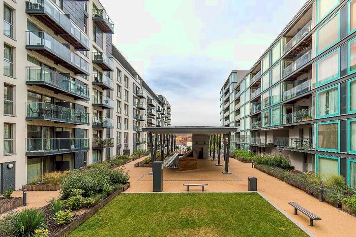 1 Bedroom Flat To Rent In Vantage Building, Station Approach, Hayes, UB3