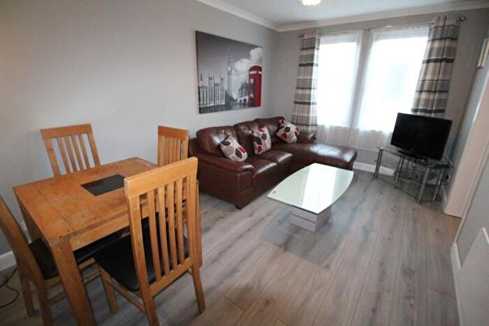2 Bedroom Flat To Rent In Headland Court, Aberdeen, AB10