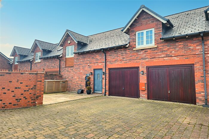 3 Bedroom Barn Conversion For Sale In Appleton, Warrington, WA4