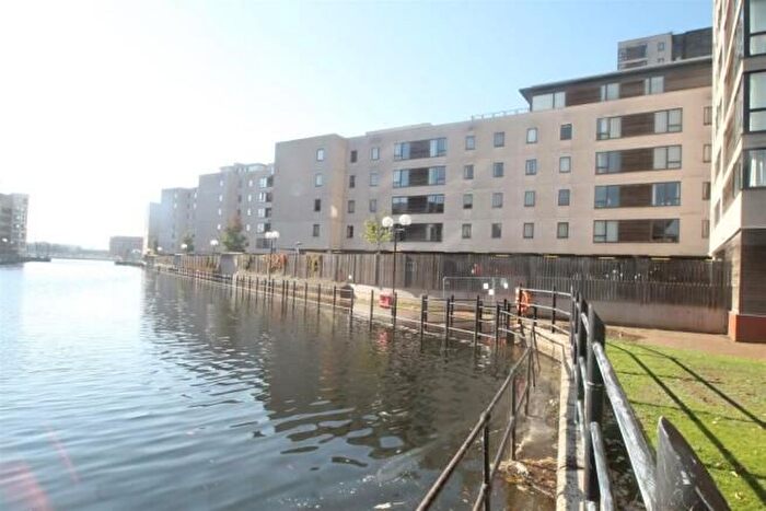 1 Bedroom Flat To Rent In Falcon Drive, Cardiff, CF10